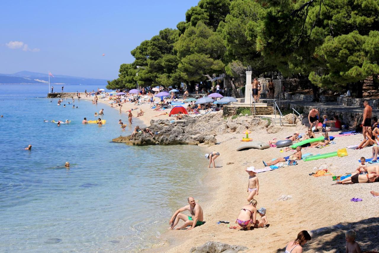 Apartments With A Parking Space Brela, Makarska - 16603 Kültér fotó